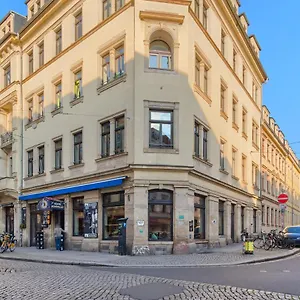 Mondpalast Hostal